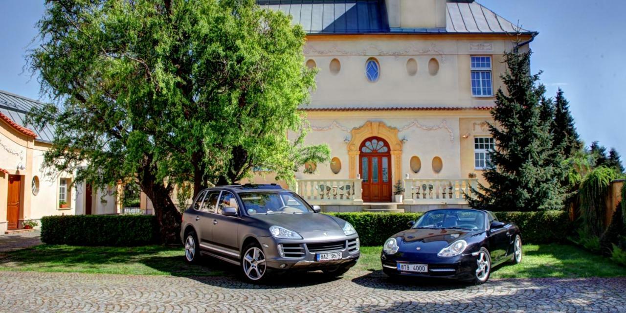 Penzion Tillerova Vila Lázně Bohdaneč Eksteriør billede